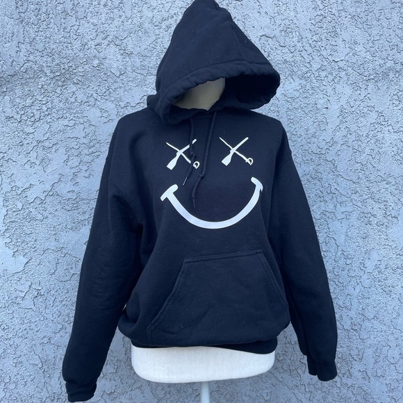 Unisex Adult Hoodie Smiley Face Logo Sweatshirt Size Small - Picture 1 of 7